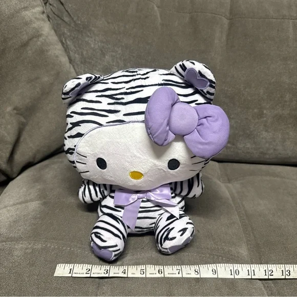 ๐ฑ๐ฑ Hello Kitty Purple B/W Zebra Suit Costume Sanrio Plush ๐ฑ๐ฑ - Picture 9 of 10